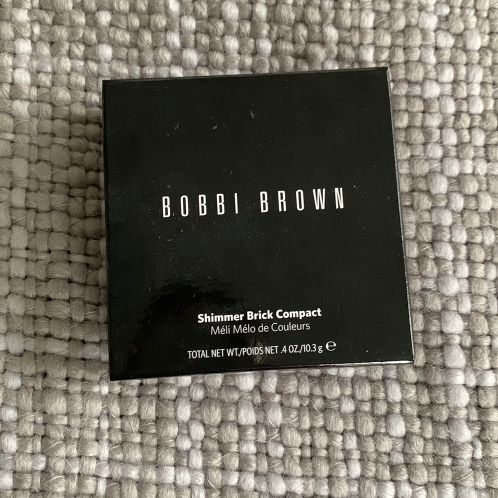 Brand new Bobbi brown shimmer brick in sandstone limited edition